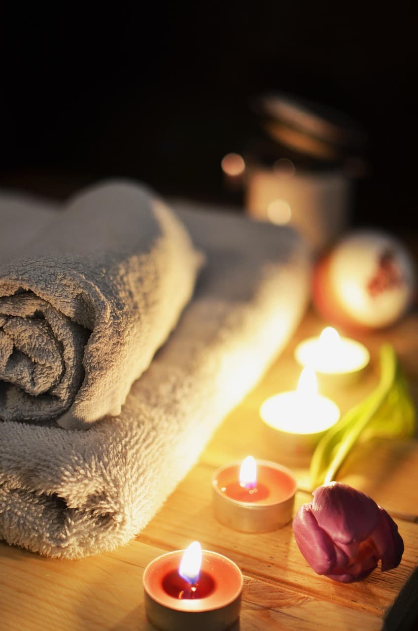 Ambiance zen et bougies au spa